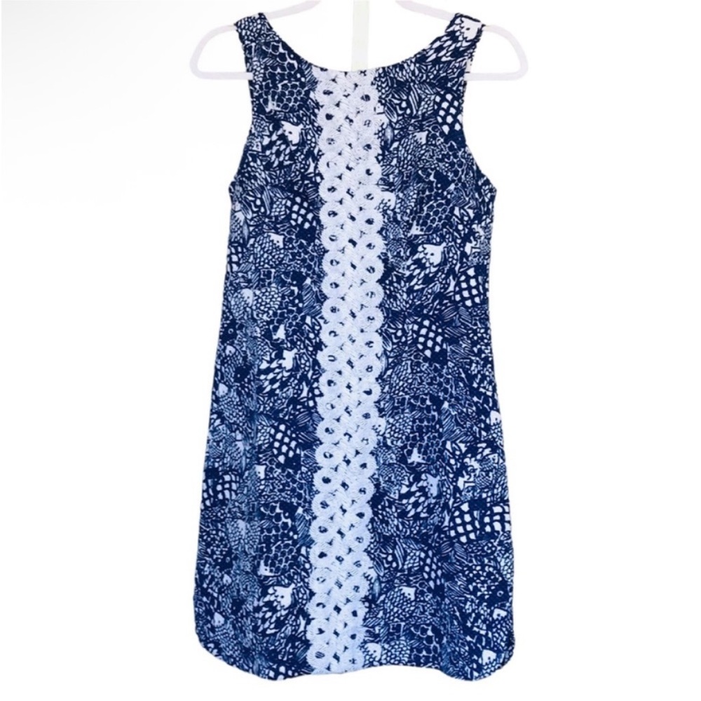 Lilly Pulitzer & Target Textured
Shift Dress in My Fans Dress Size 6